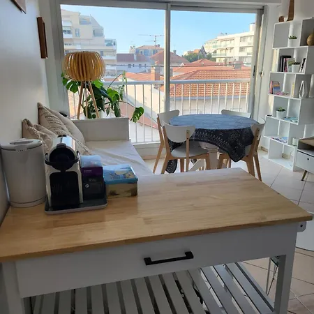 Au Bord De L'eau Rend La Vie A * Arcachon