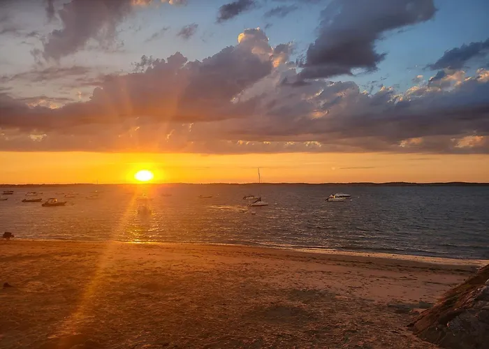 Au Bord De L'eau Rend La Vie A Apartman