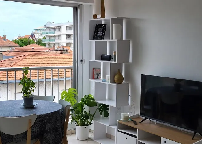 Au Bord De L'eau Rend La Vie A Apartman *